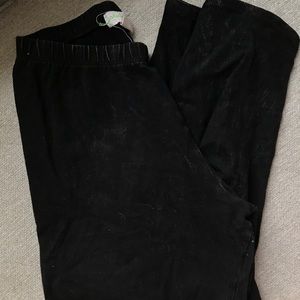 Cropped acid wash leggings